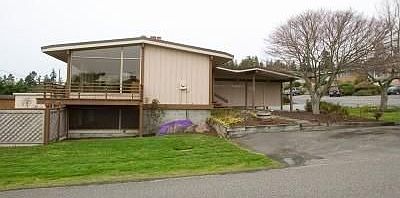 Eichler style; 3bd 2bath