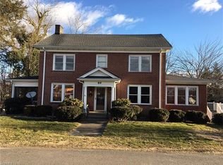 89 E Probart St, Brevard, NC 28712