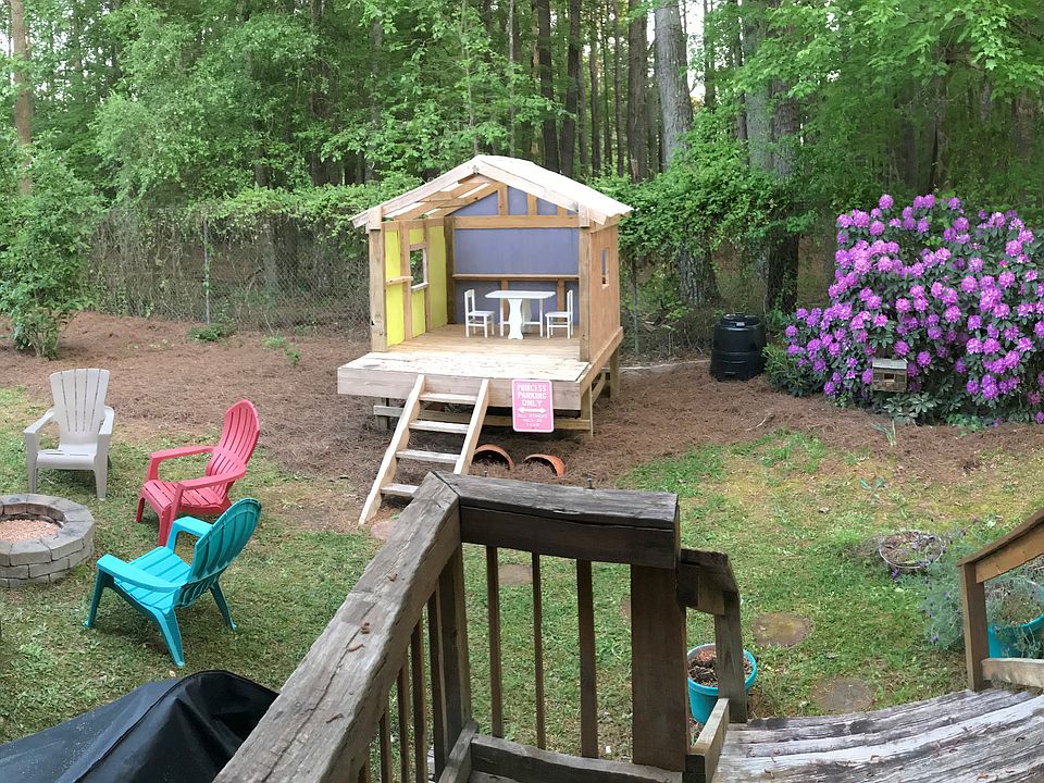 2nd image of 321 Bentpine Dr