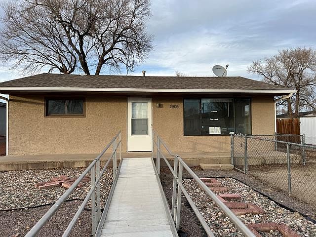1st image of 2505 E 9th St
