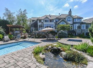 5315 Howards Point Rd, Shorewood, MN 55331