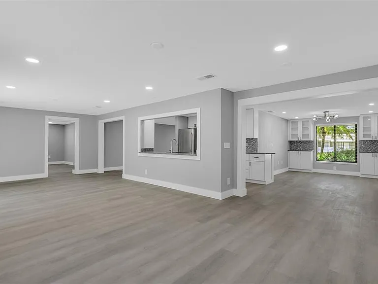 4645 Hunter Ridge Dr — Photo 34