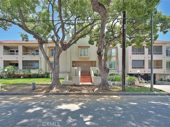 430 N Holliston Ave APT 210, Pasadena, CA 91106