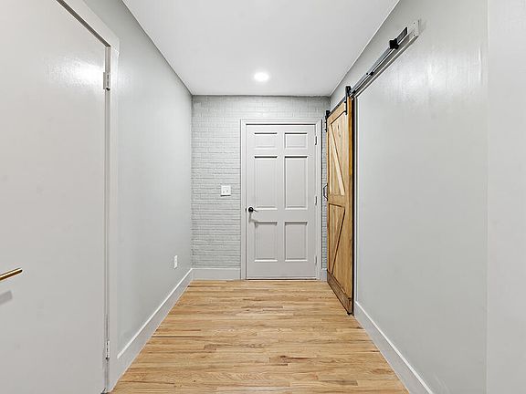 2nd image of 612 Cobb Rd