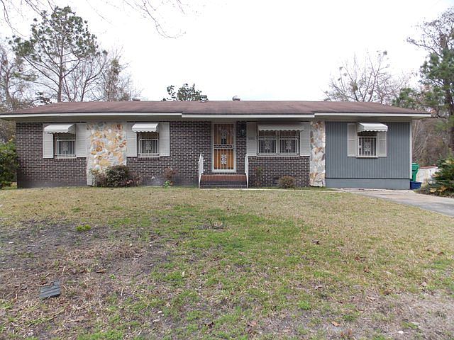 1st image of 926 Bunche Dr