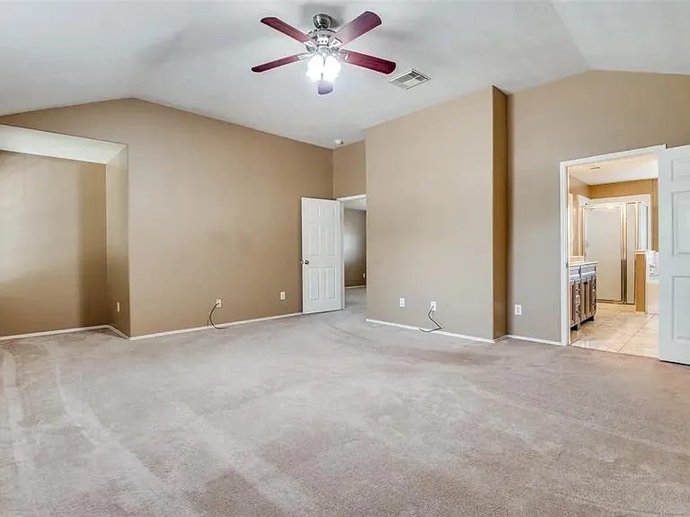 10418 Iris Lake Ct — Photo 17