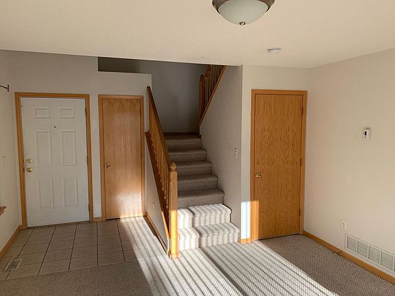2nd image of 991 Winona Cir