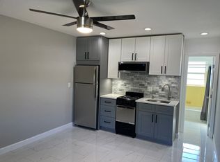 2471 NE 2nd Ave #B, Boca Raton, FL 33431