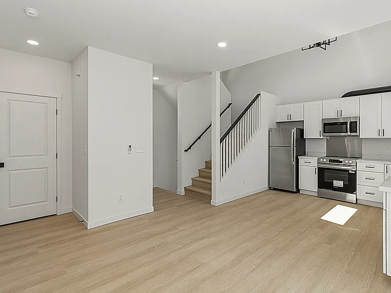 27523 102nd Ave NW #B — Photo 15
