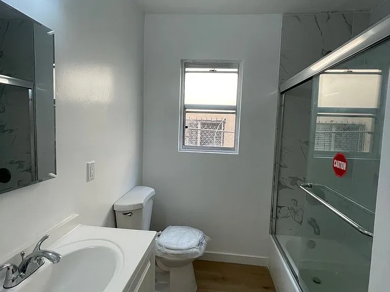 837 W Beach Ave #839 — Photo 18
