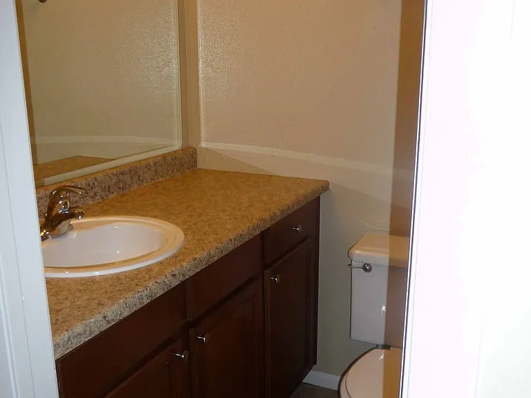 2530 Clairemont Dr #204 — Photo 3