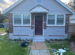 28 Matawan Rd, Laurence Harbor, NJ 08879