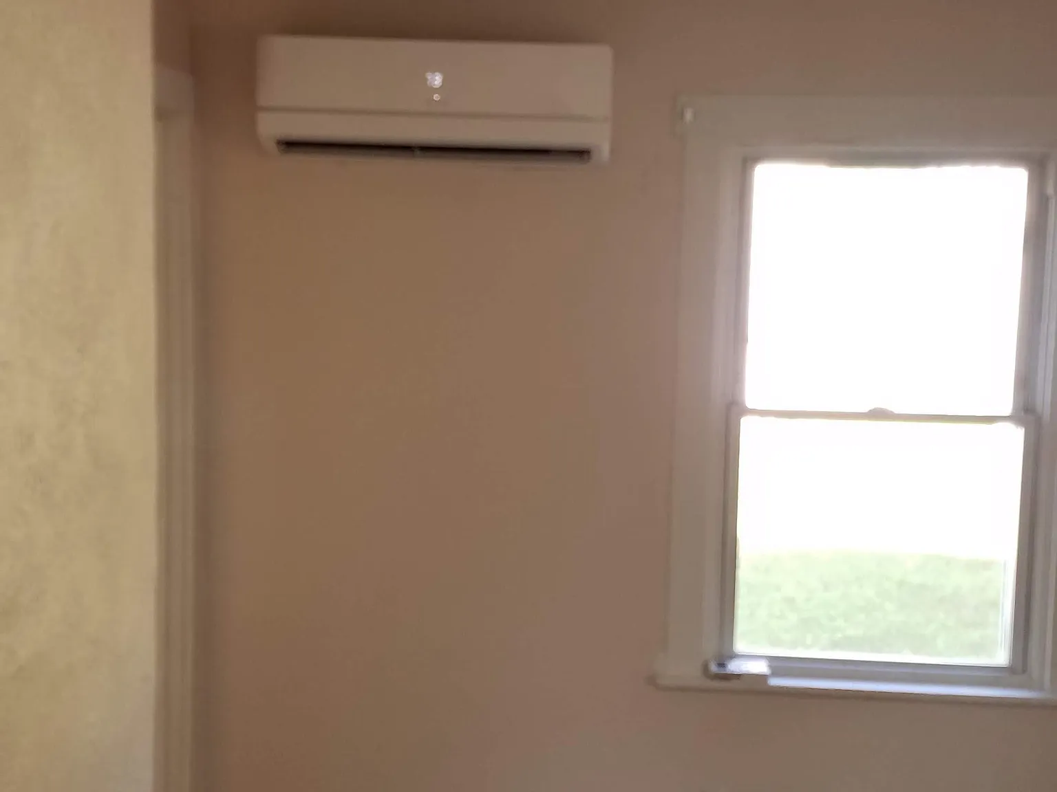 2 bed, 1.0 bath, $1,100 — Photo 2