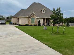 105 Jabez Ct, Weatherford, TX 76087