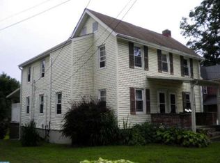 160 W Evergreen St, West Grove, PA 19390