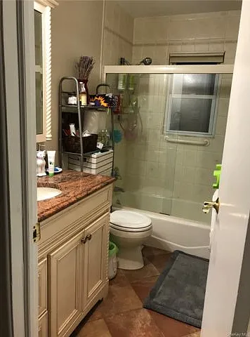 8 Hallock St #1 — Photo 7