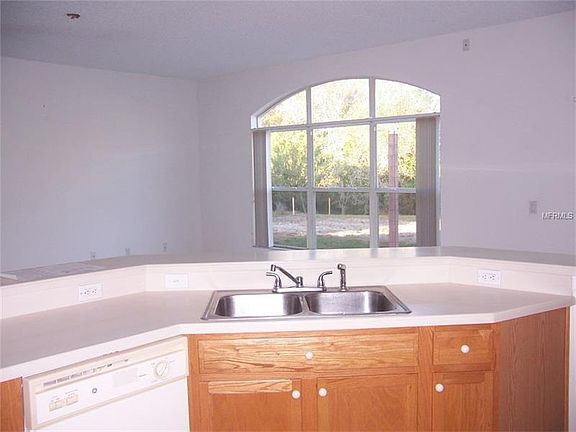 5th image of 2610 Big Pine Dr