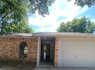 616 S Willow St, Mansfield, TX 76063