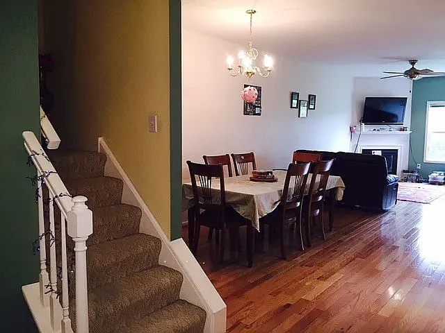 2402 Braken Ave — Photo 7