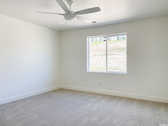 5th image of 998 W Shadow Brook Ln