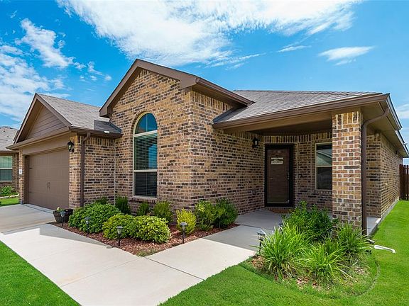 3rd image of 8913 Mossy Creek Ln