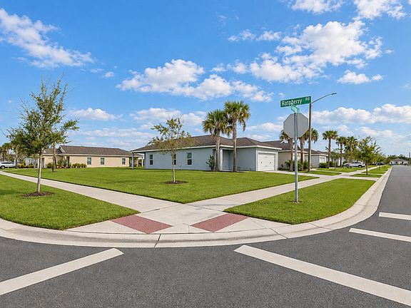 2nd image of 521 Cherimoya Street