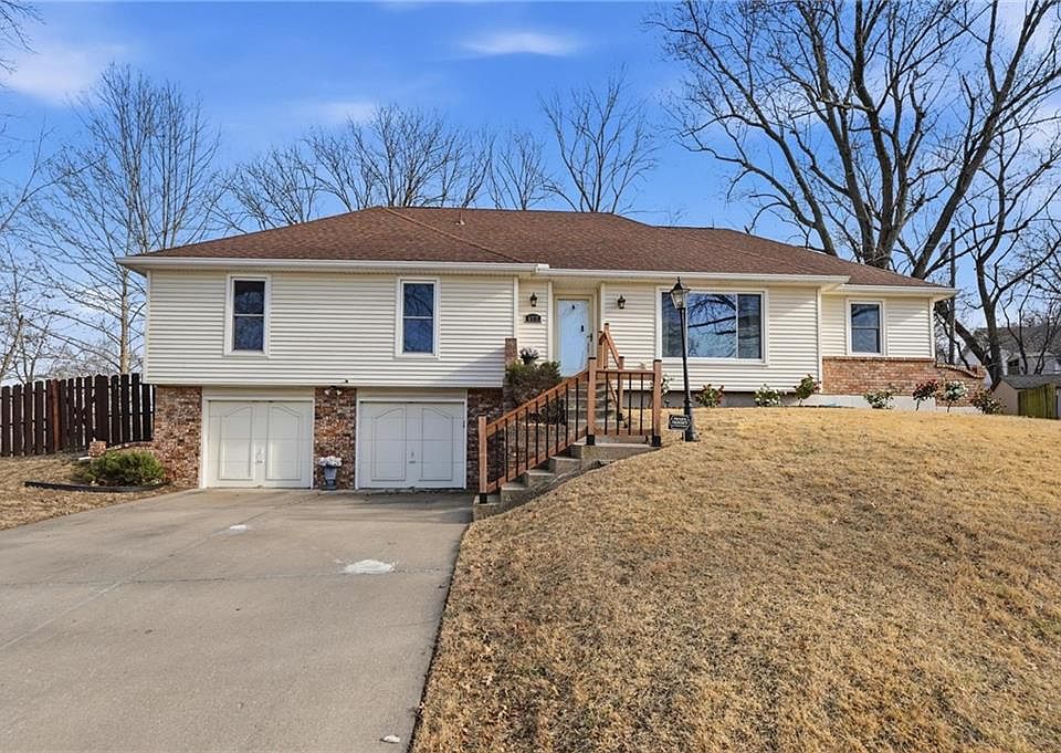 1st image of 6717 NW Lawson Ln