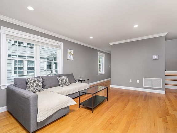 3rd image of 89 Overland Rd #2