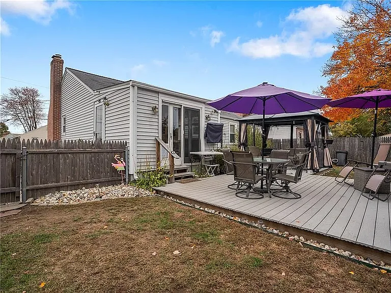 41 Maplecrest Dr — Photo 16
