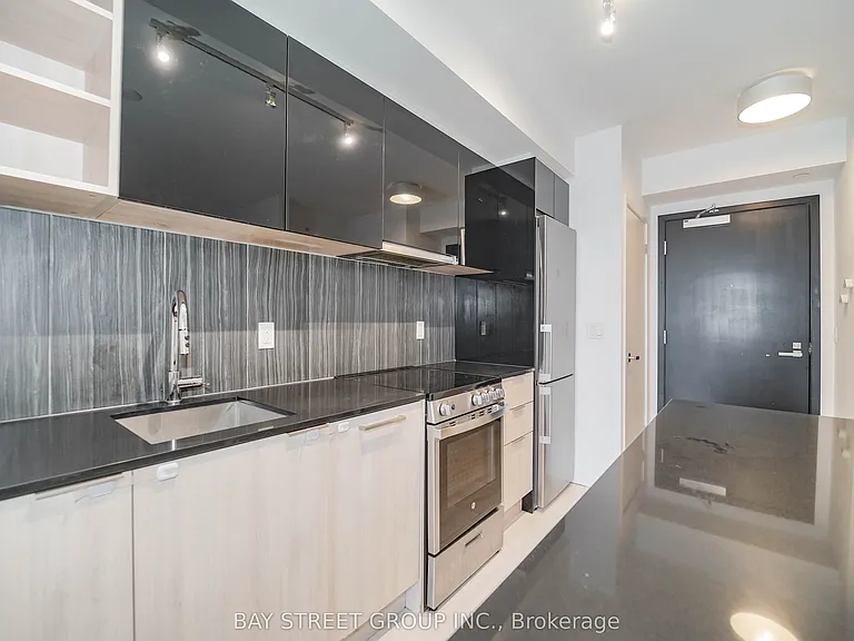 31 Tippett Rd #236 — Photo 10