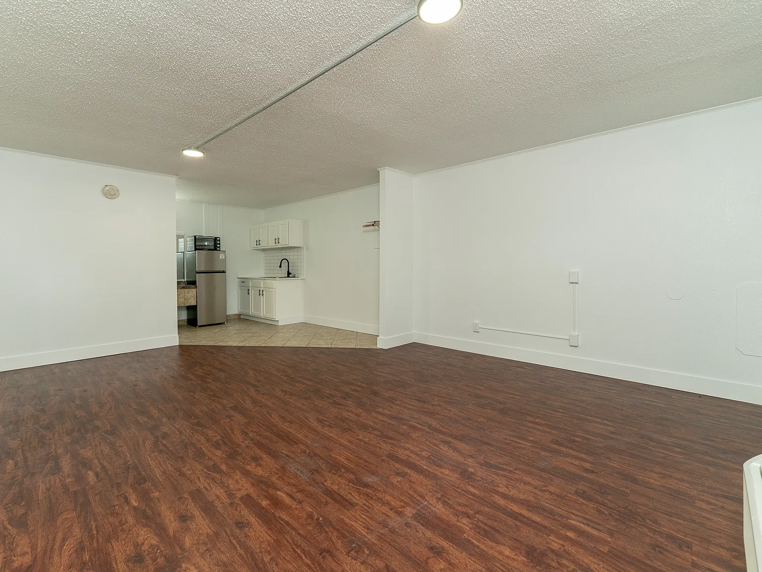 Studio, 500 sqft, $750 — Photo 3