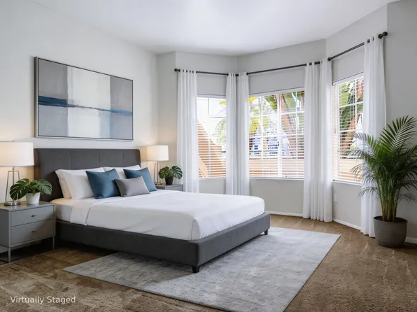 1950 Camino De La Reina, San Diego, CA