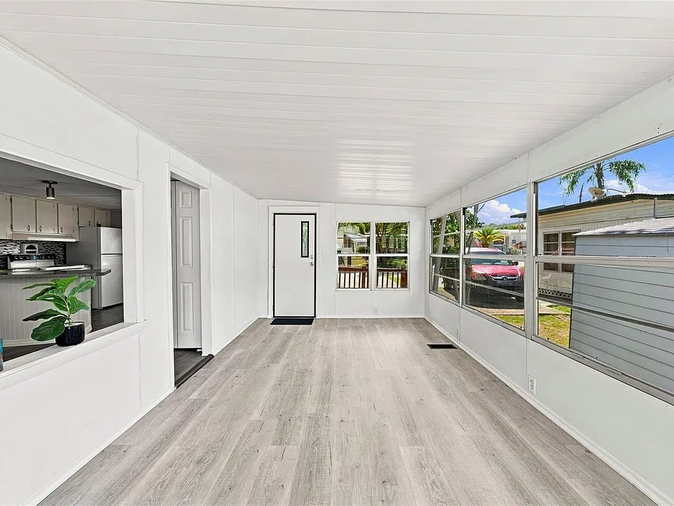 815 Elkan Dr