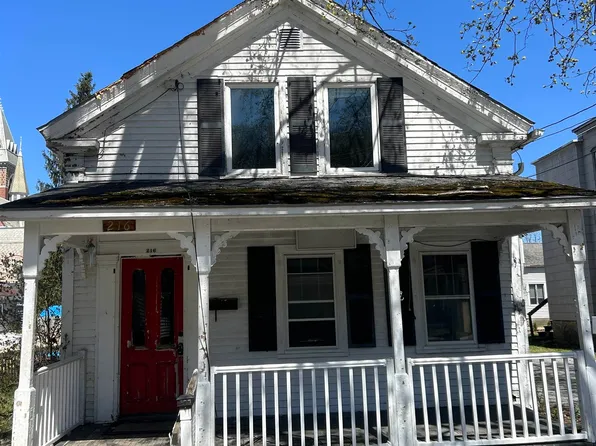 216 Union Street, Bennington, VT 05201
