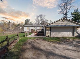 1824 Morgan Rd, Commerce Township, MI 48390