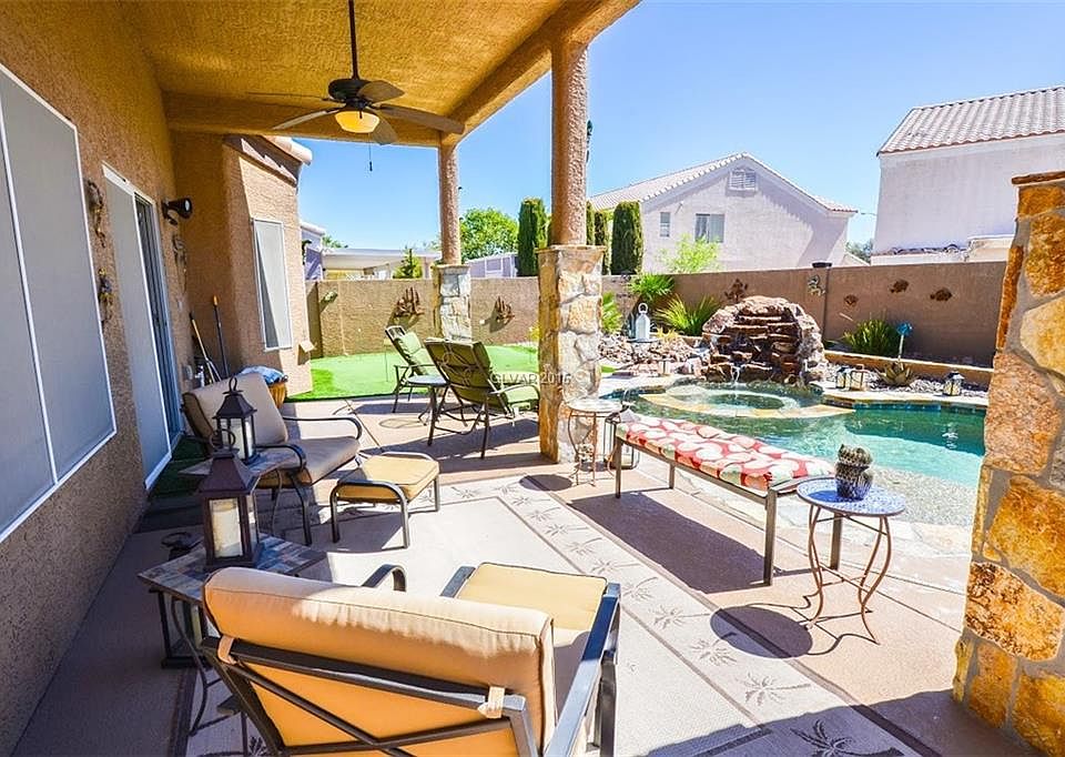 1st image of 9253 Desert Village Ave