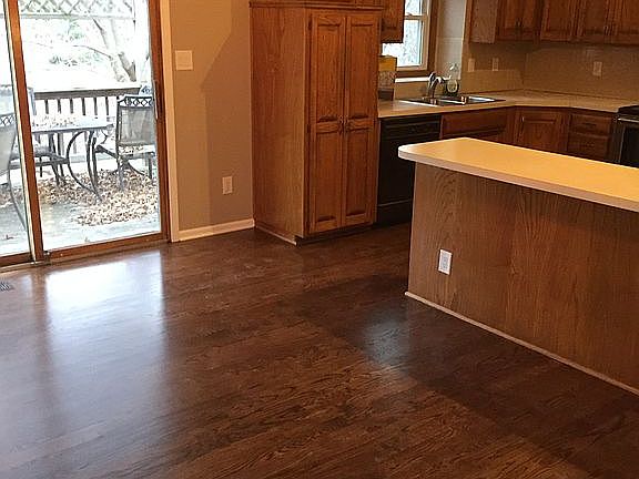 Open Kitchen - Dining Room