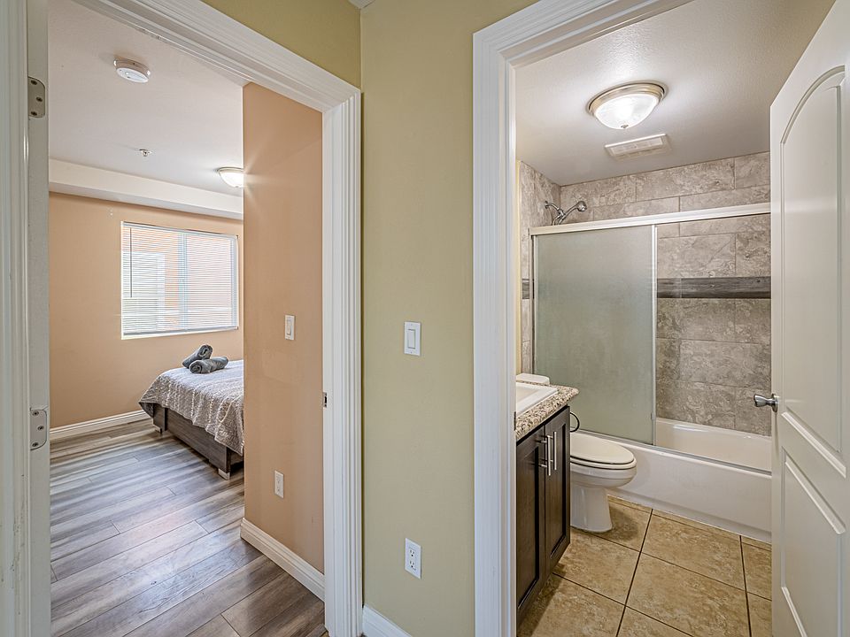 1st image of 943 Broad Ave #943
