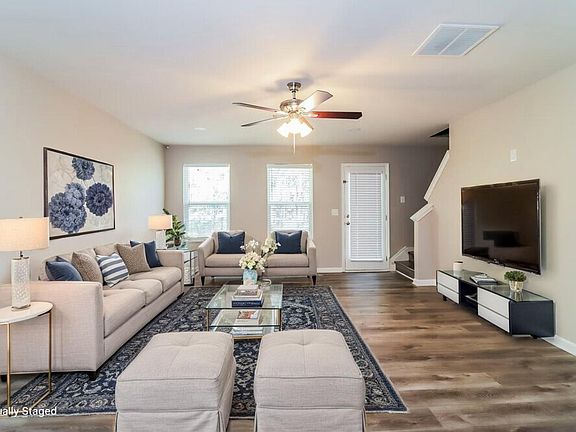 5th image of 170 Alton Cir