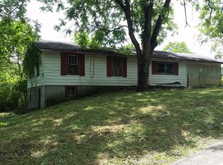 10518 Collins Rd, Soddy Daisy, TN 37379