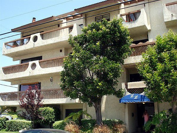 Welcome to Loma Linda Condominiums
