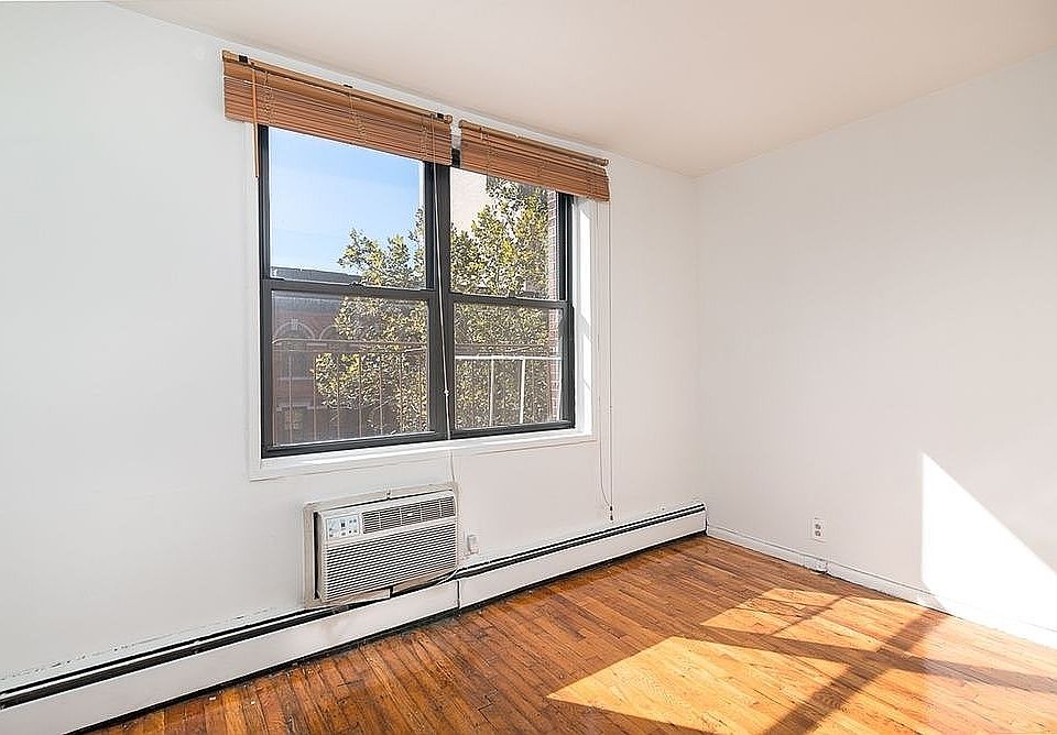 1st image of 229 E 29th St APT 4O