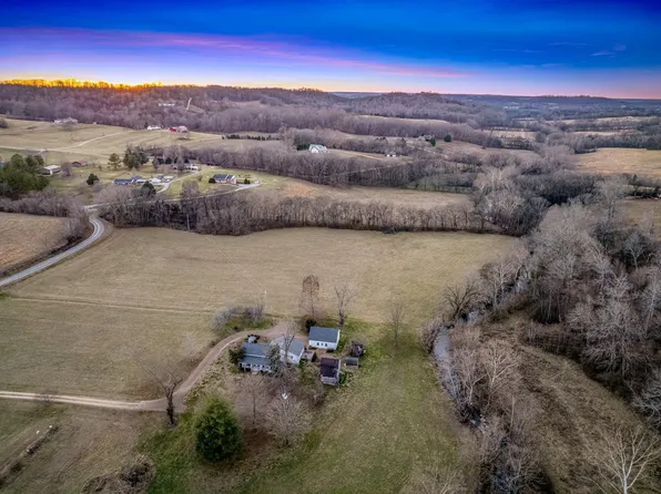 3224 Foster Chapel Rd, Columbia, TN 38401