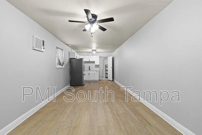 Building Photo - 3418 W Saint Louis St #A