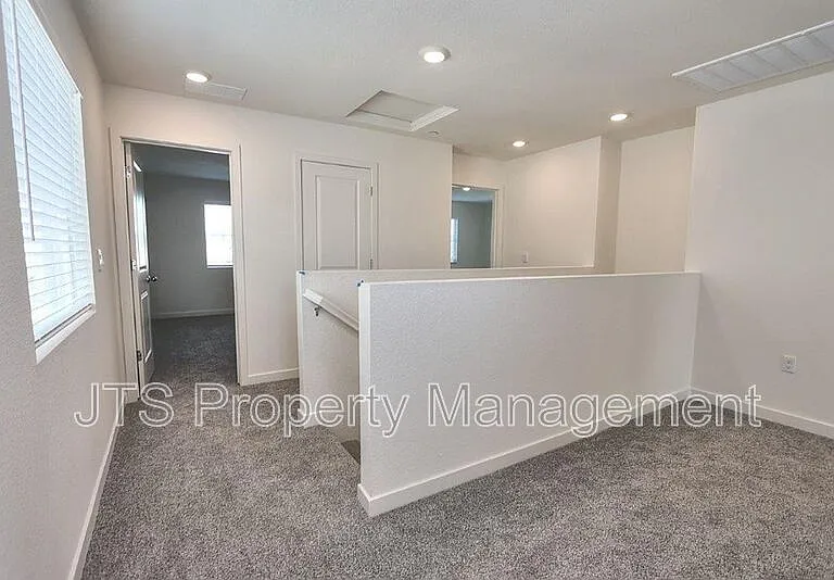 2097 Shady Tree Cir — Photo 25