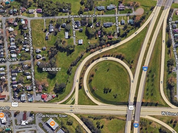 4th image of 724 Plantation Rd