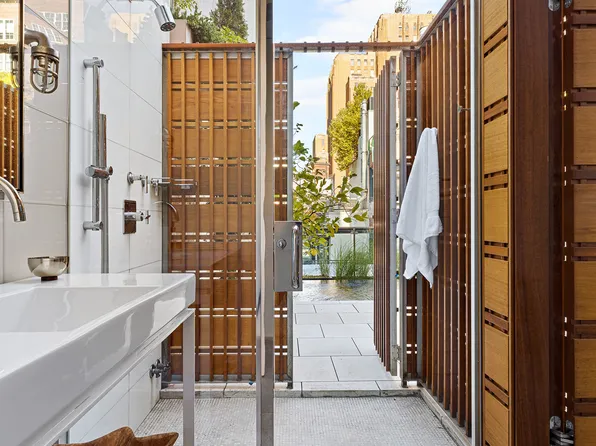 145 Reade Street image 26 of 31