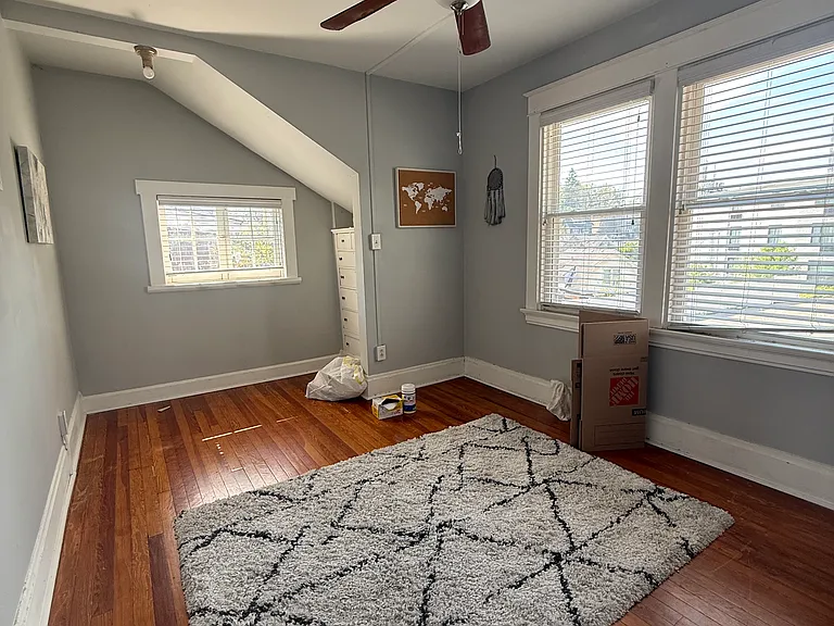 1011 Delta Ave — Photo 9