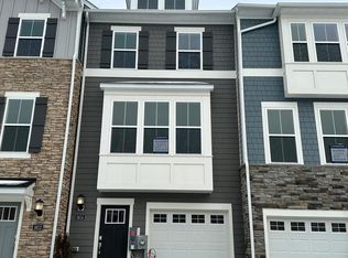 5548 Marksburg Pl, White Plains, MD 20695