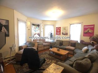 103 Calumet St #1R, Roxbury Crossing, MA 02120